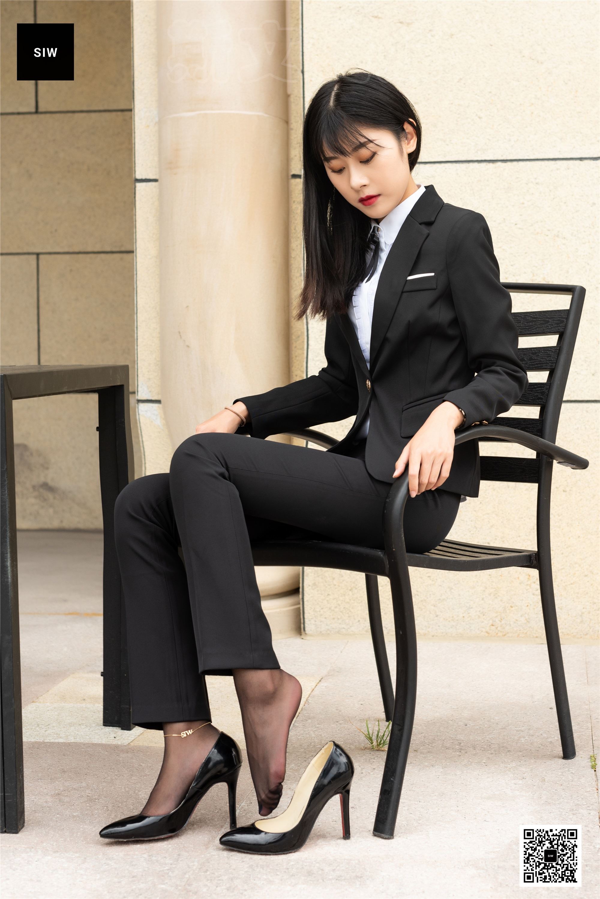 SIW斯文传媒 046 霸道总裁黑色西装三件套 - 龙哥